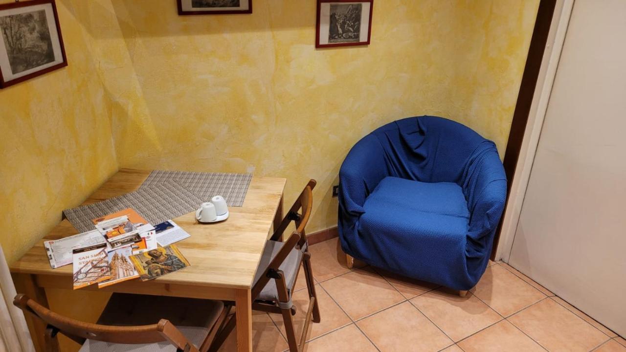 Porta Romana Small Studio Appartement Milaan Buitenkant foto